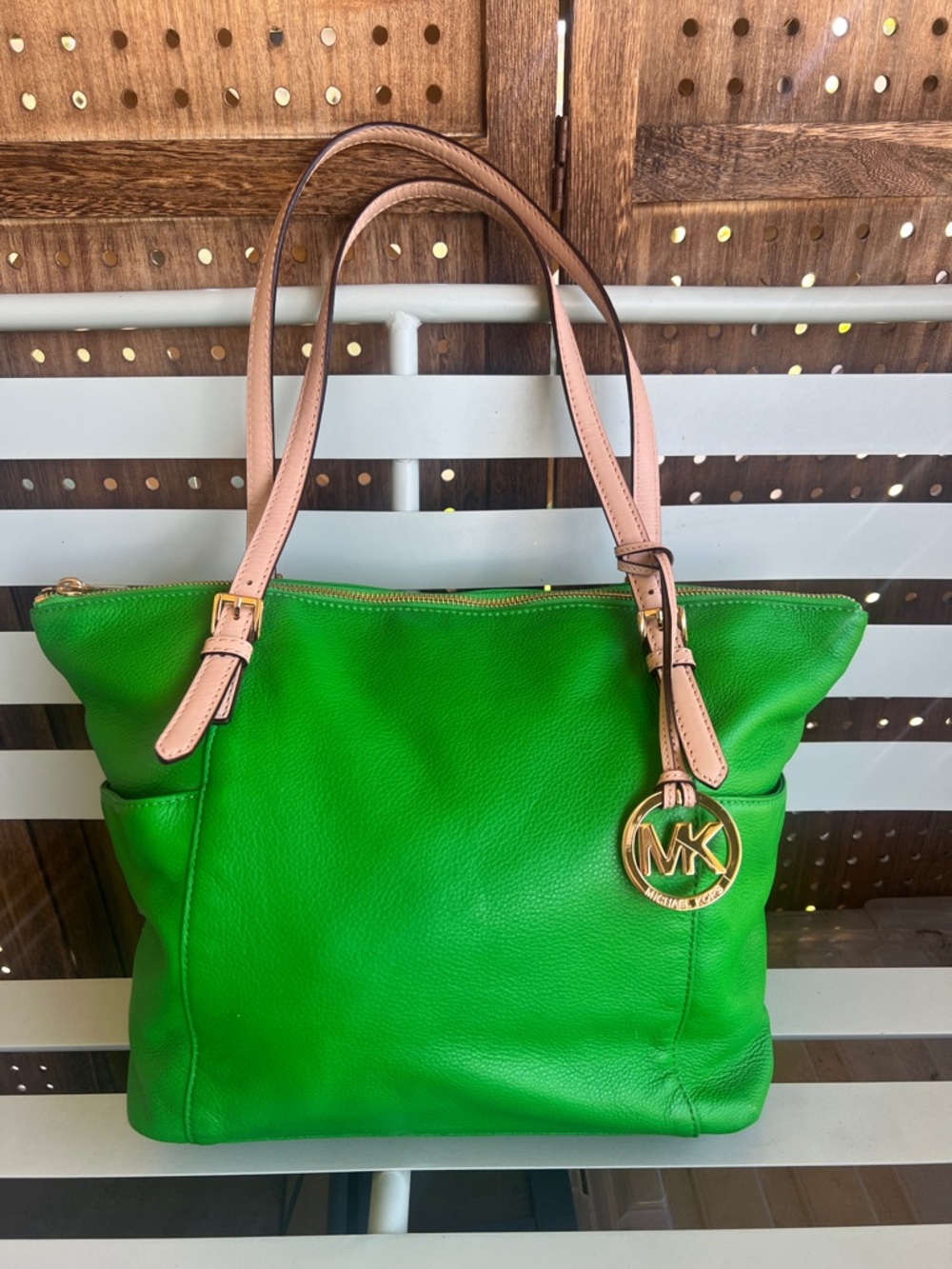 Michael Kors Vibrant Green Leather Tote with Tan Straps and Gold Logo Charm -EUC